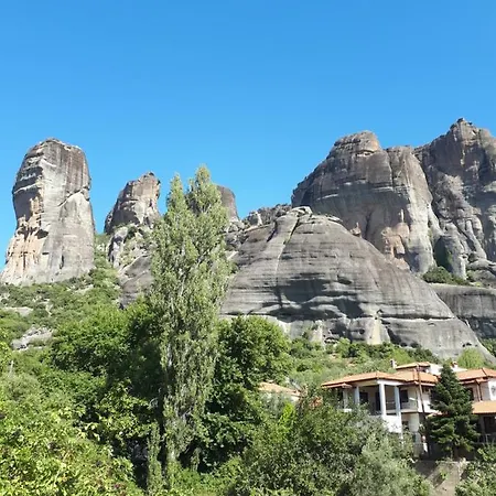 The House Under The Rocks Of Meteora 2 Apartment Kalambaka Exterior photo